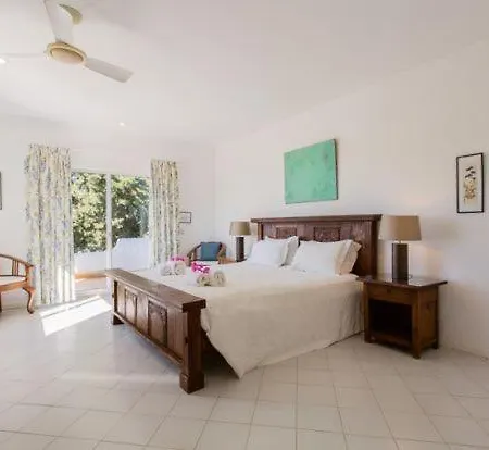 빌라 Sleeps 8 Pool Galvana