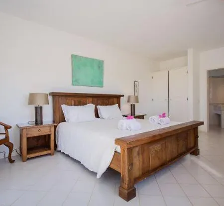 Sleeps 8 Pool 빌라 Galvana