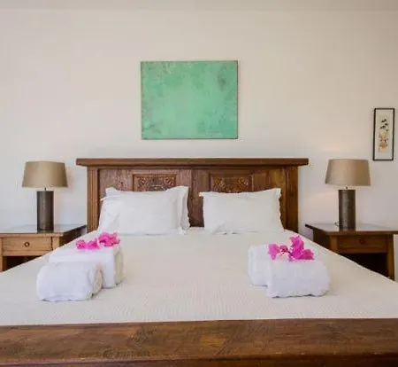 빌라 Sleeps 8 Pool